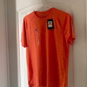 Men’s tech tee
